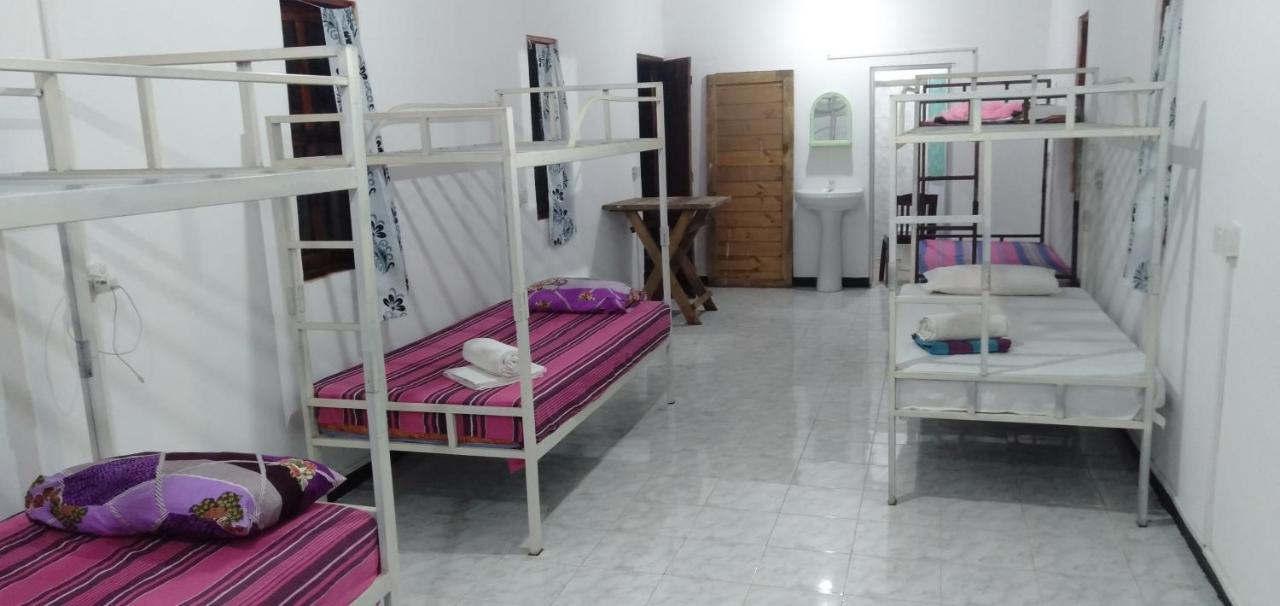 Walkers Hostel トリンコマリー エクステリア 写真