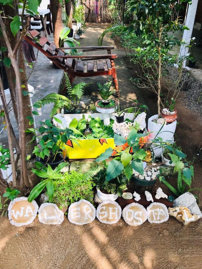 Walkers Hostel トリンコマリー エクステリア 写真
