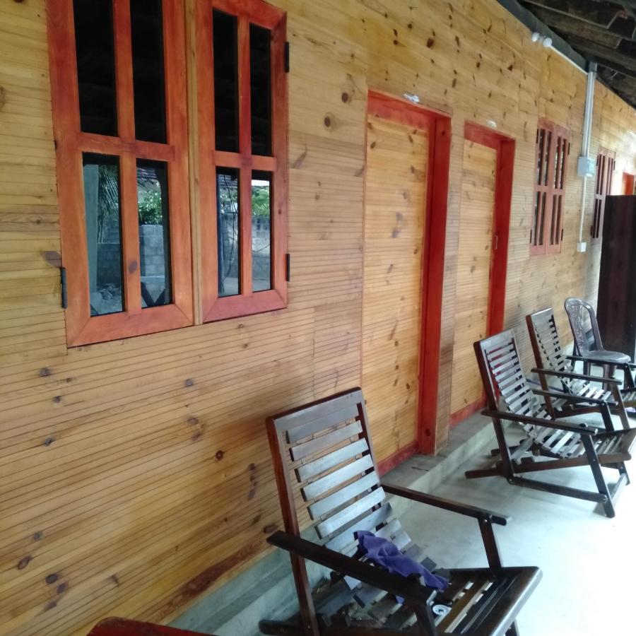 Walkers Hostel トリンコマリー エクステリア 写真