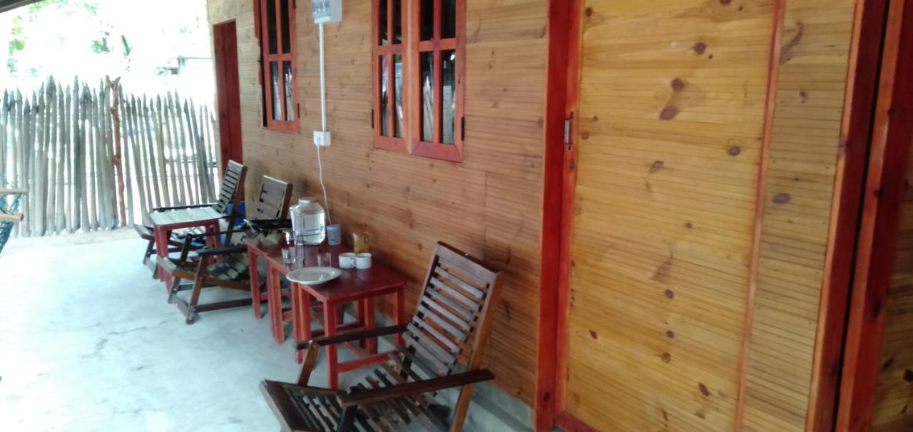 Walkers Hostel トリンコマリー エクステリア 写真