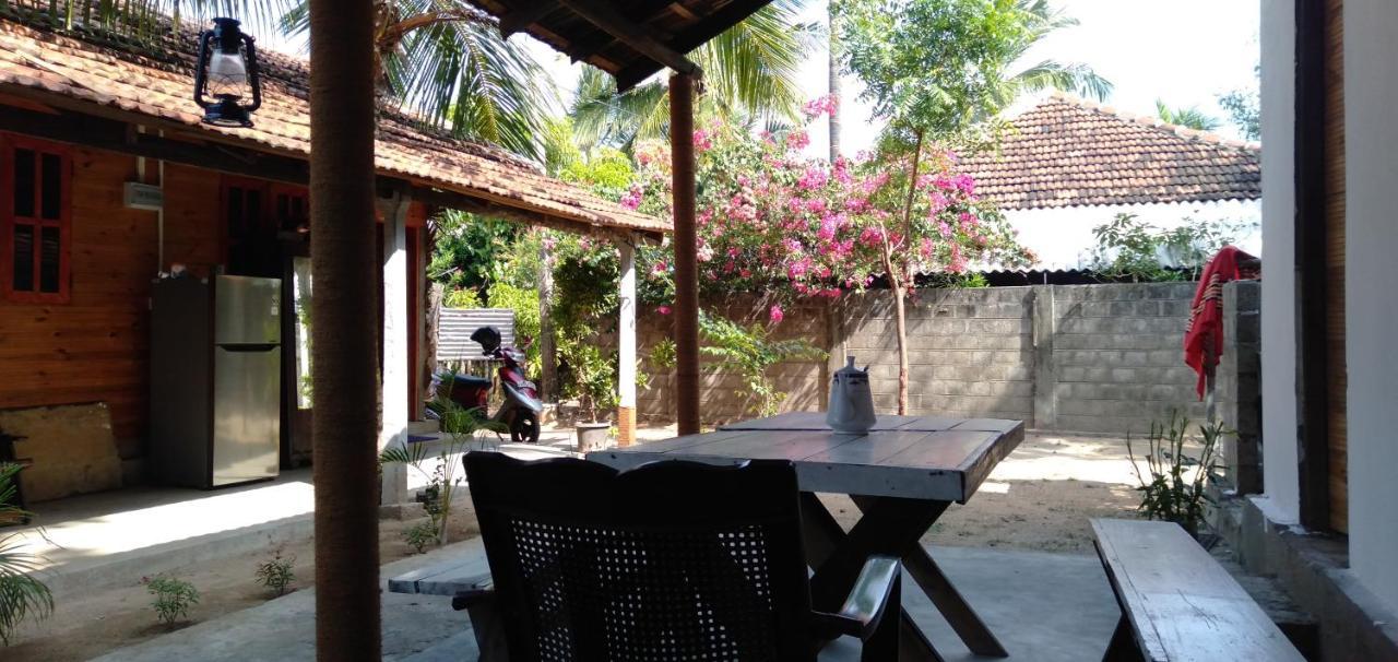 Walkers Hostel トリンコマリー エクステリア 写真