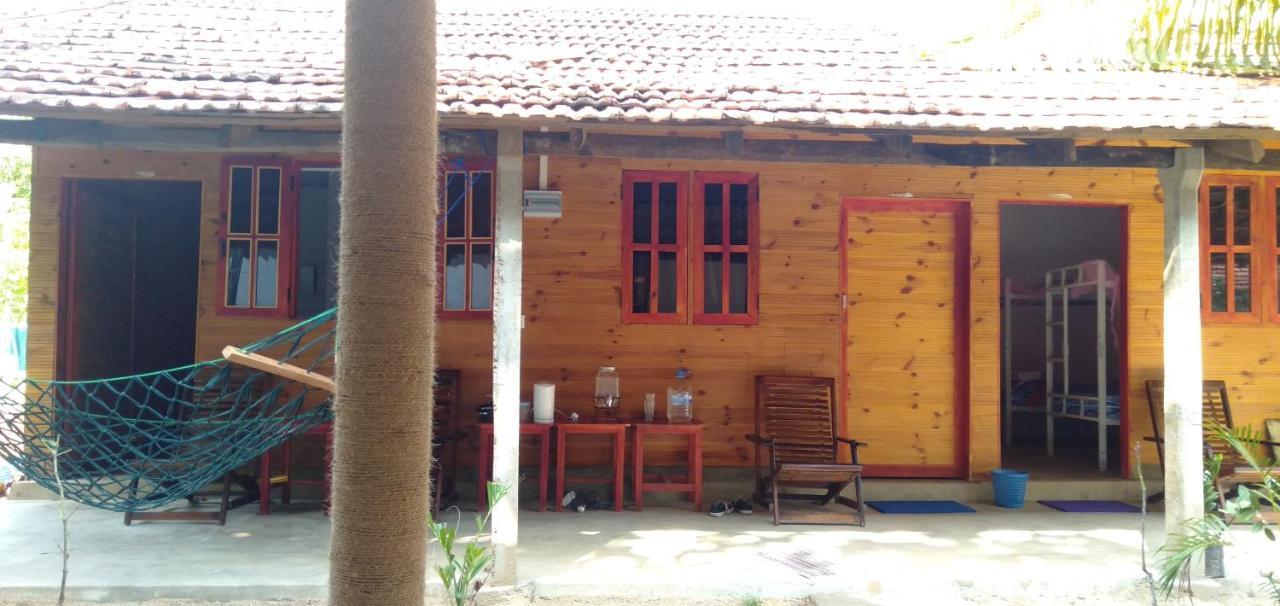Walkers Hostel トリンコマリー エクステリア 写真
